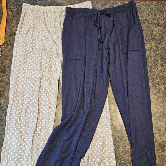 Bundle of two SUPER SOFT Lucky Brand lounge pants - Picture 1 of 7